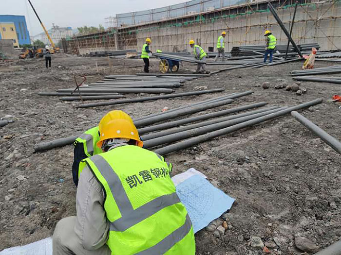 潜江螺栓球网架结构